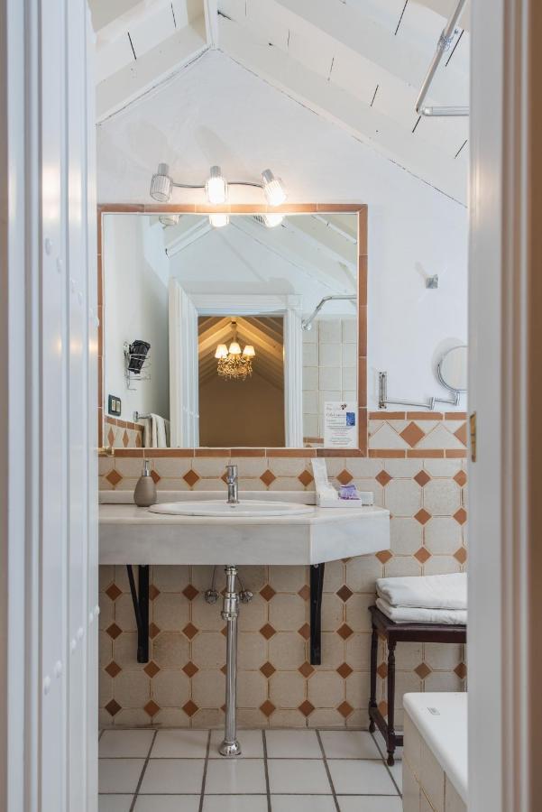 Hotel Rosa De Oro Granada Dış mekan fotoğraf